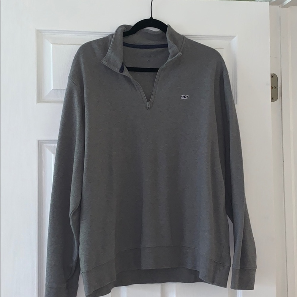 Gray Vineyard Vines hoodie